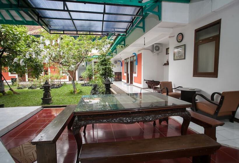 فندق Reddoorz Near Brawijaya University