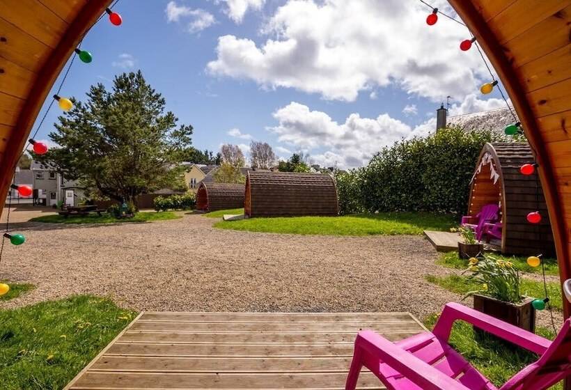 호텔 Pod Umna Village