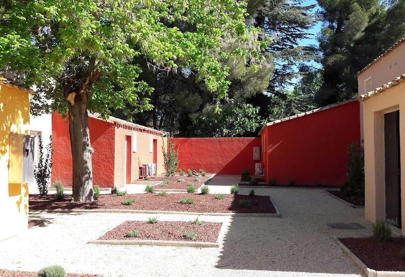 هتل Residence Odalys Le Village Camarguais Les Gardians
