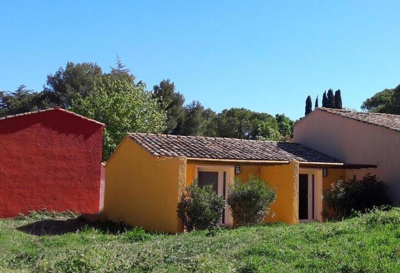 هتل Residence Odalys Le Village Camarguais Les Gardians