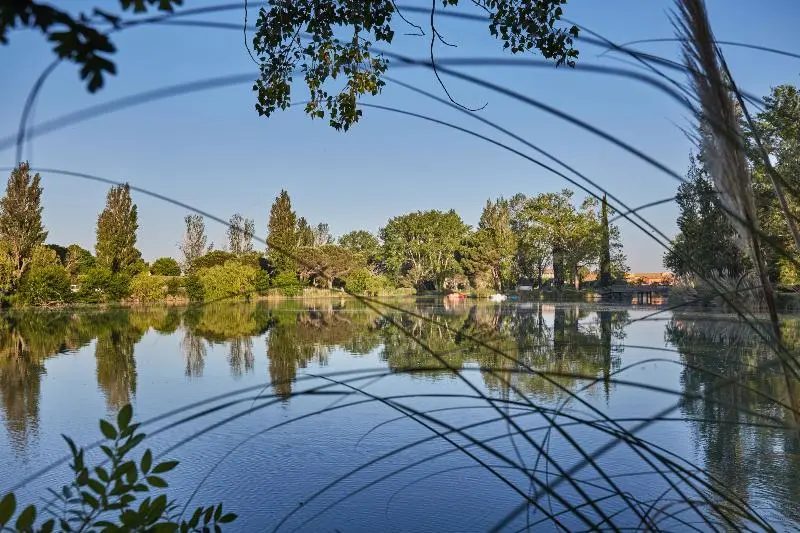 Hotelli Residence Odalys Le Village Camarguais Les Gardians