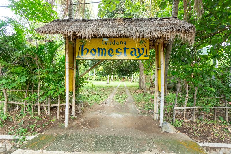 호텔 Spot On 1879 Lendang Homestay