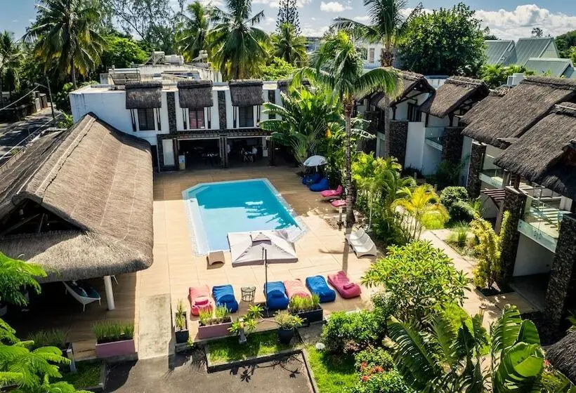 هتل Toparadis Guest House