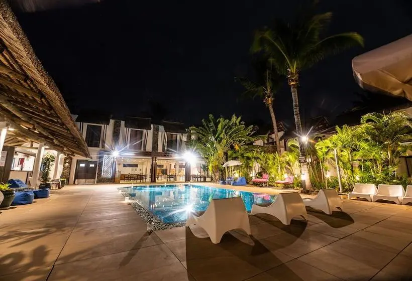 هتل Toparadis Guest House