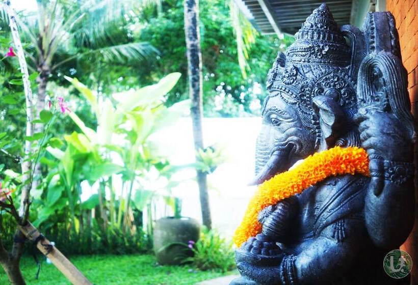 فندق Hanaka Riverside Ubud