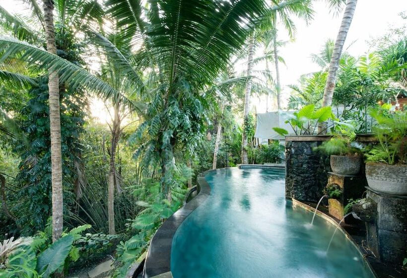 فندق Hanaka Riverside Ubud