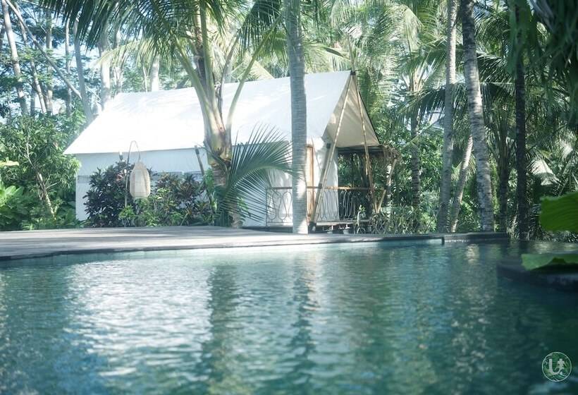 فندق Hanaka Riverside Ubud