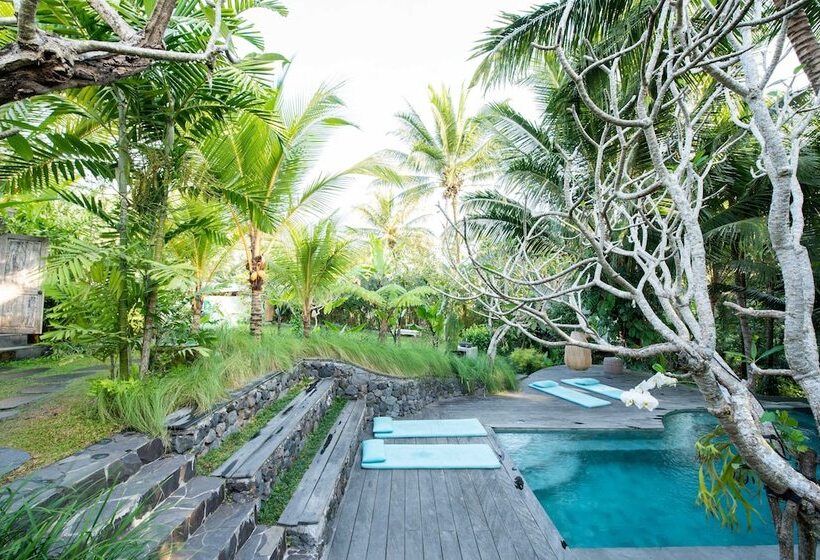 فندق Hanaka Riverside Ubud