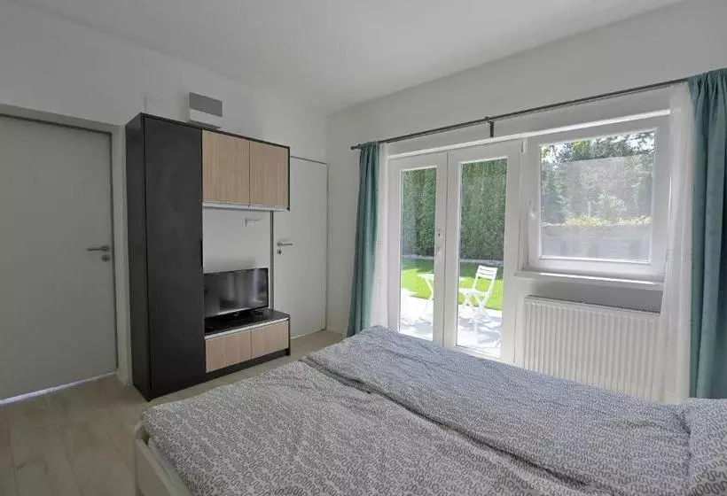 هتل Villa Oliver