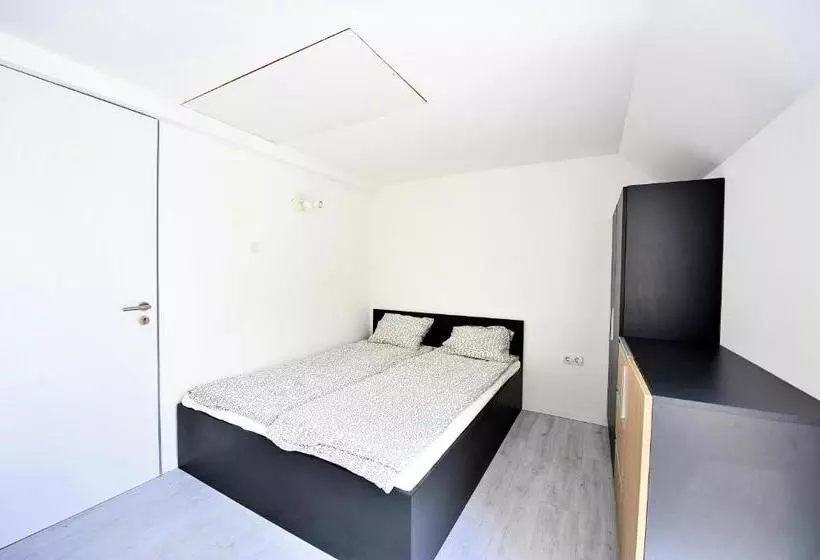 هتل Villa Oliver
