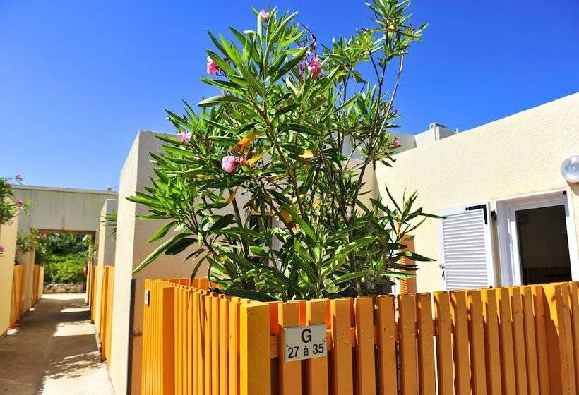 Отель Vvf Villages Les Portes Du Roussillon, Le Barcarès