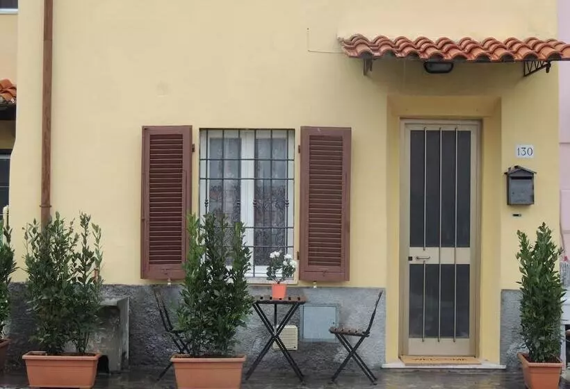 هتل A Casa Di Lucia