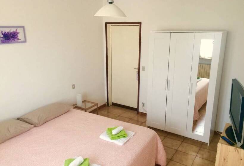 هتل A Casa Di Lucia