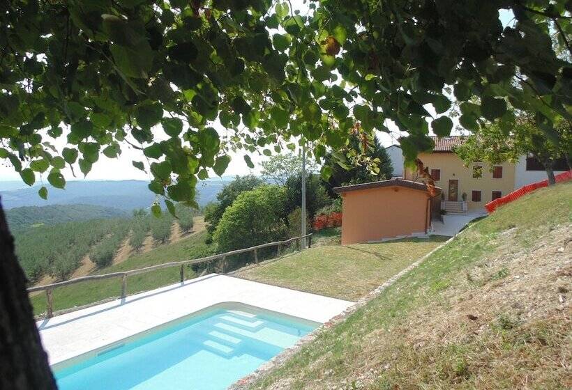 هتل Agriturismo Corte Maccini