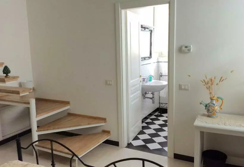 هتل Casa Camelia