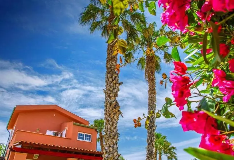 Hotelli Gelso Bianco Apartments