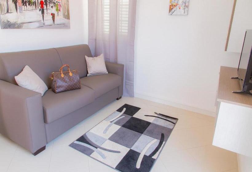 ホテル Gelso Bianco Apartments