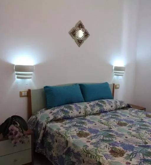 هتل Graceland Rooms And Suites