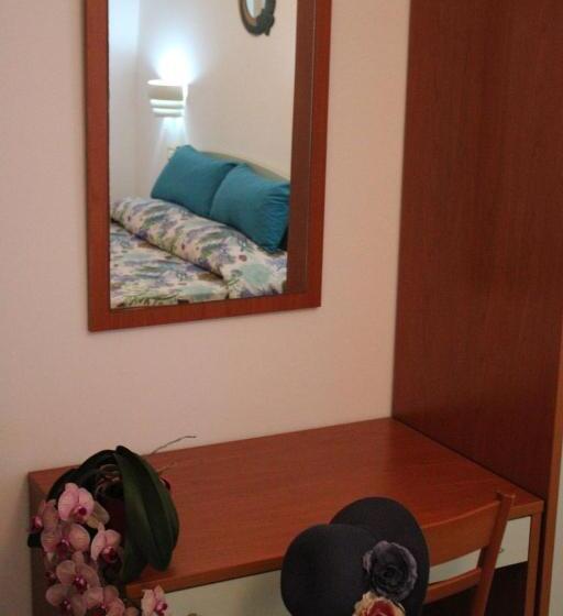 בית מלון כפרי Graceland Rooms And Suites