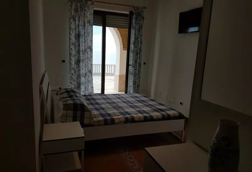 Hotelli Il Paradiso Sul Mare