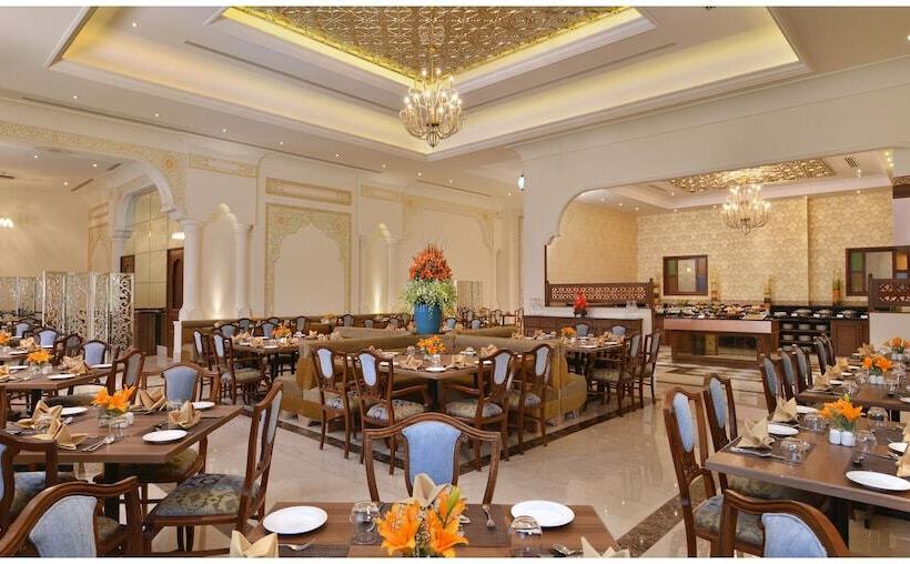 בית מלון כפרי Indana Palace Jaipur