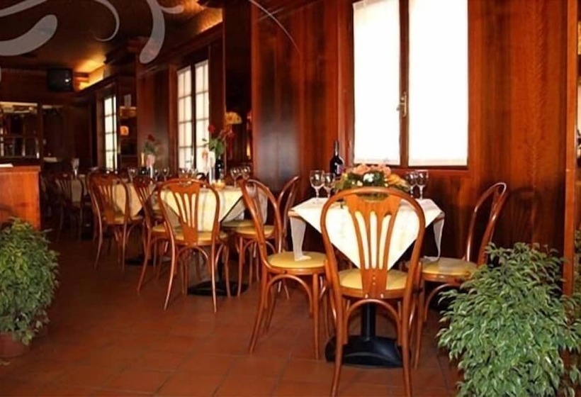 בית מלון כפרי Karol