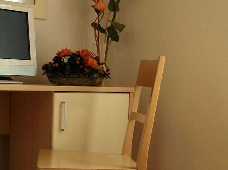 בית מלון כפרי Karol