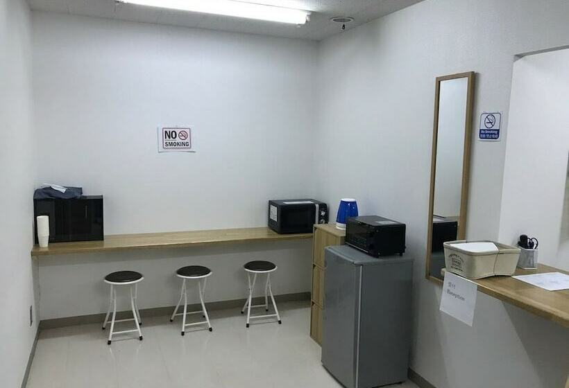 فندق Odori Backpackers