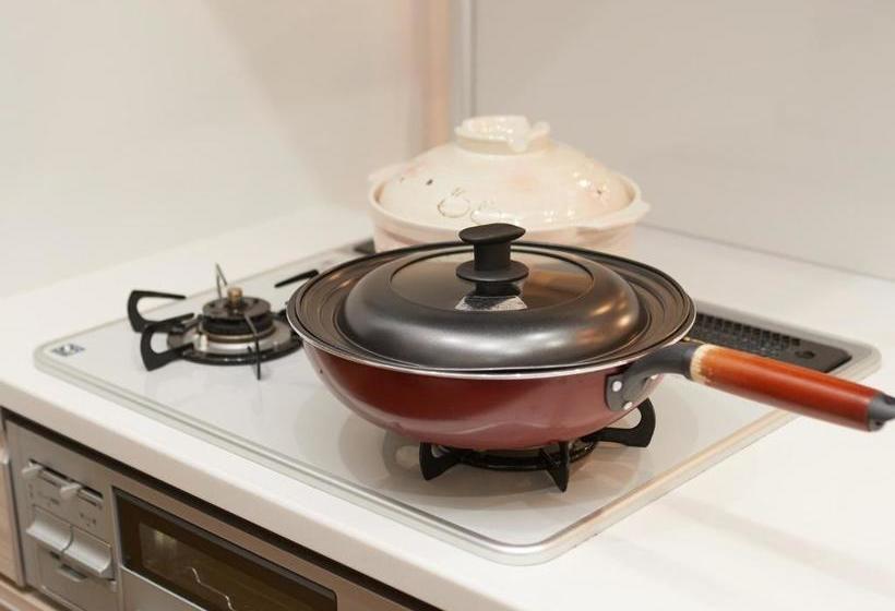 هتل The Pool Resort Villa Hastamanana