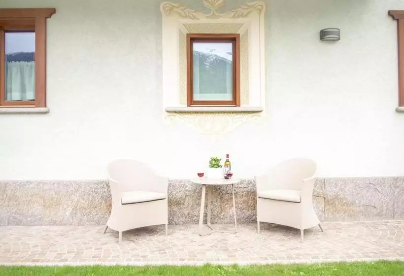هتل Residence Pedranzini