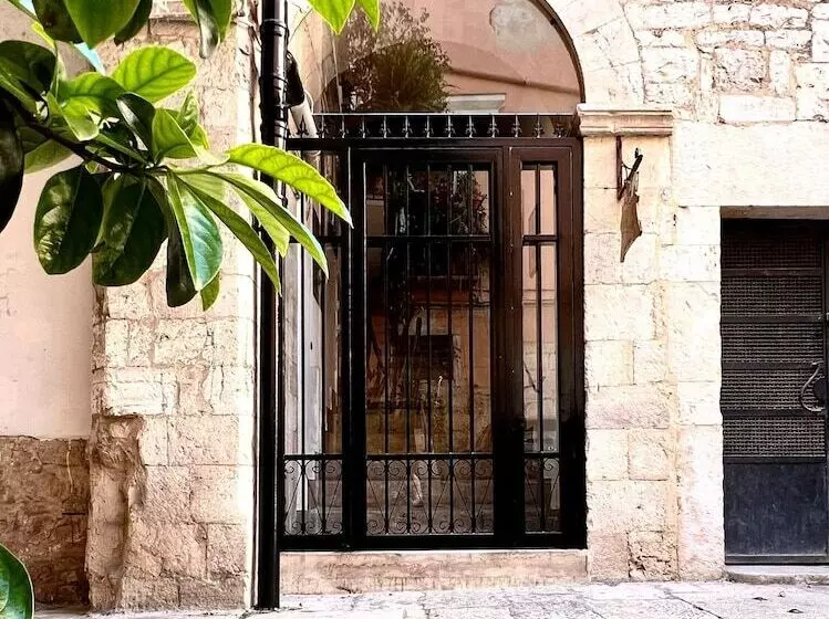 Hotelli Saint Patrick Guest House