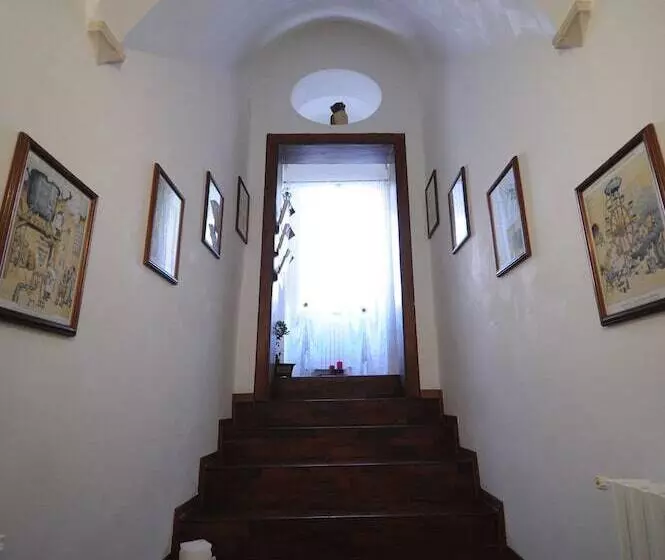 Hotelli Saint Patrick Guest House