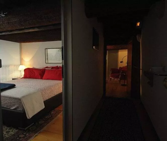 Hotelli Saint Patrick Guest House