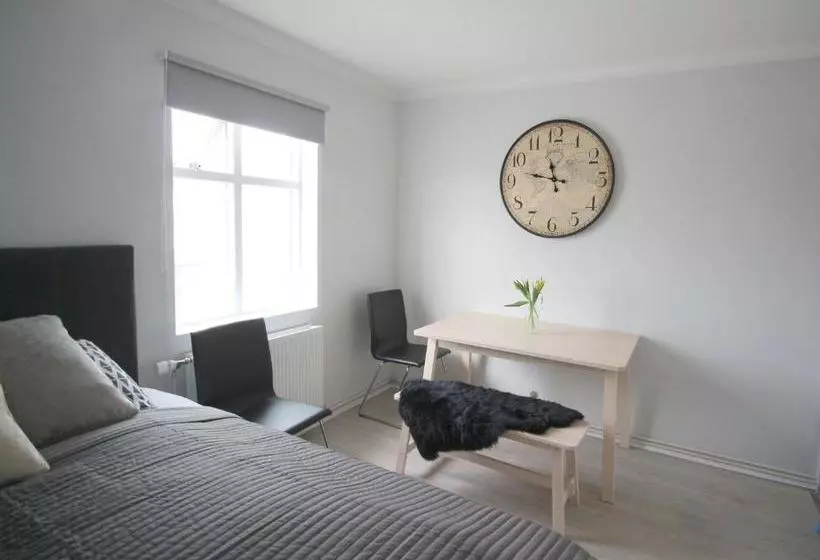 هتل Steinaskjol Apartments