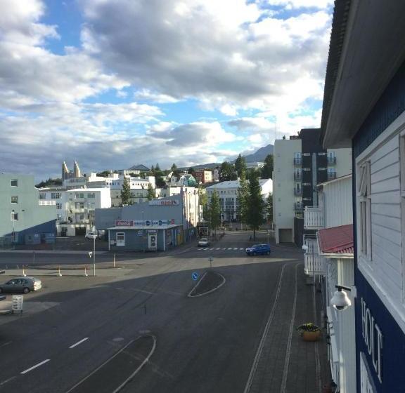 هتل Steinaskjol Apartments