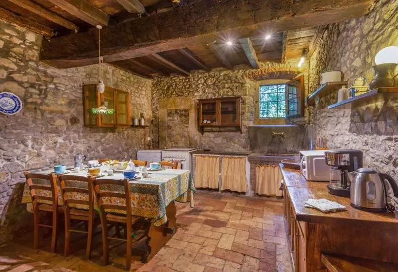 Hotelli Torre Santa Maria