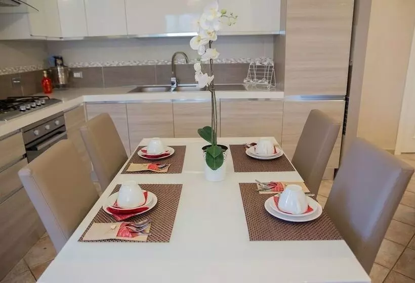 هتل Villa Erasi