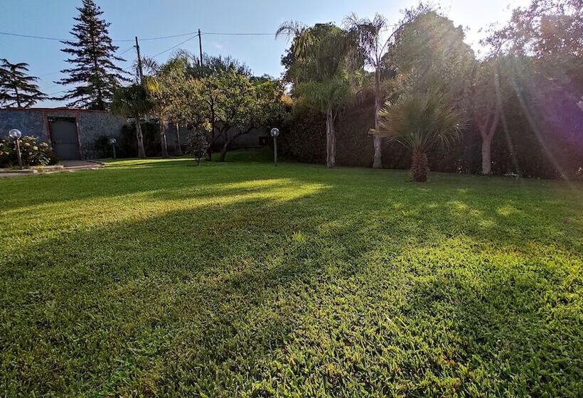 בית מלון כפרי Villa Feluchia Tra Il Mare E Il Vulcano