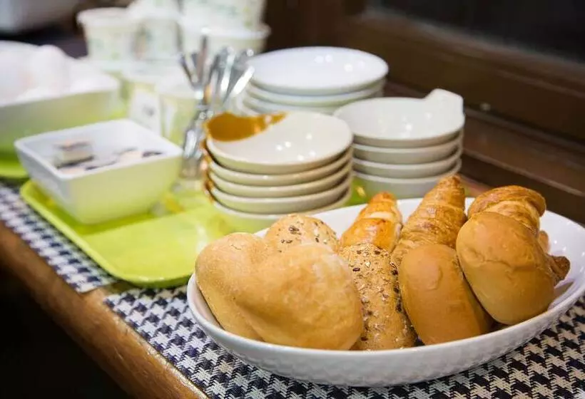 Smile Hotel Kumamoto Suizenji