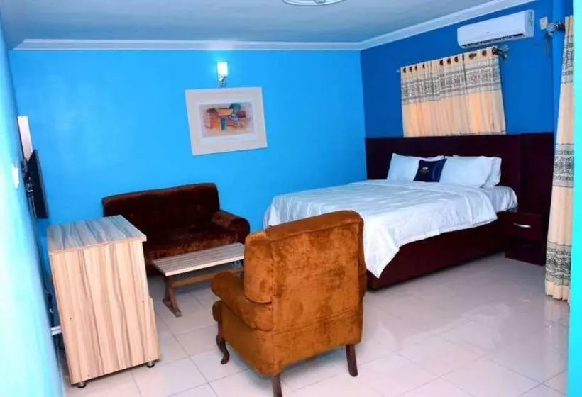 Beck Flo Hotel & Suites Ent