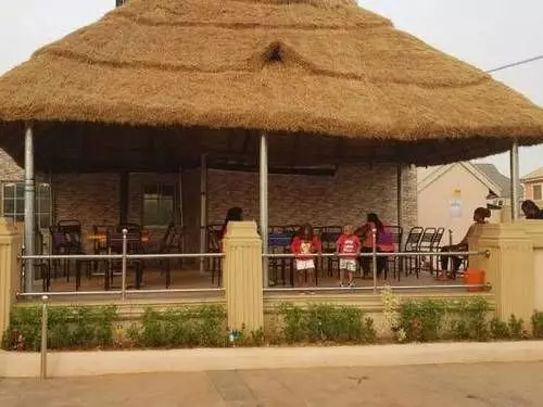 Beck Flo Hotel & Suites Ent