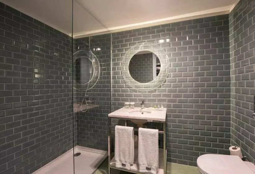 هتل Apartamentos The Arc Carris