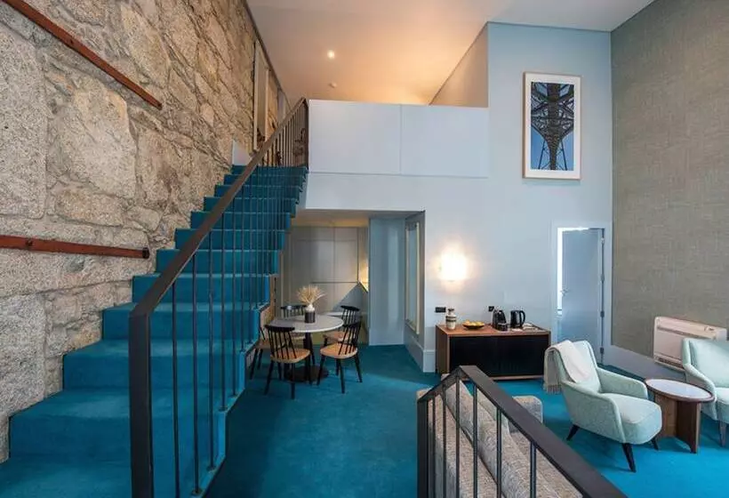 هتل Apartamentos The Arc Carris