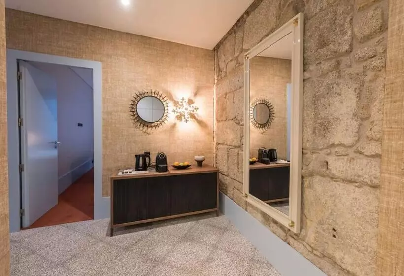 هتل Apartamentos The Arc Carris