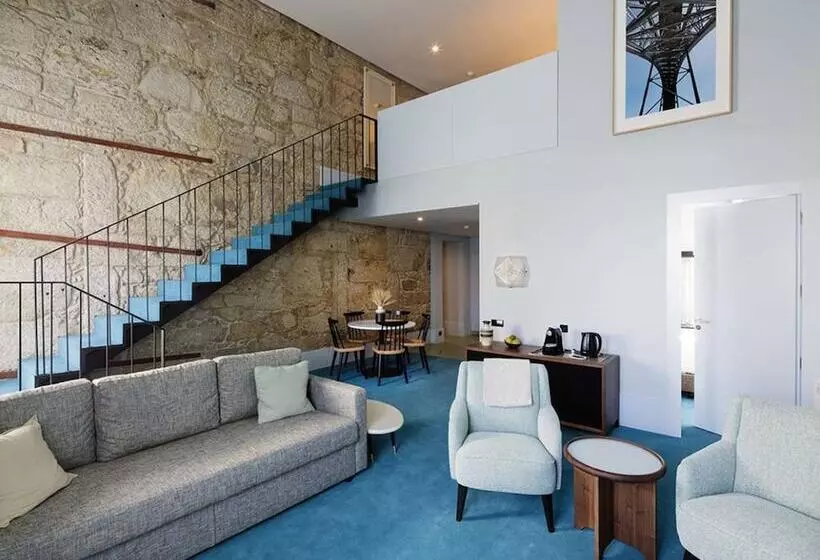 هتل Apartamentos The Arc Carris