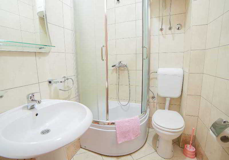 هتل Apartments Ivan