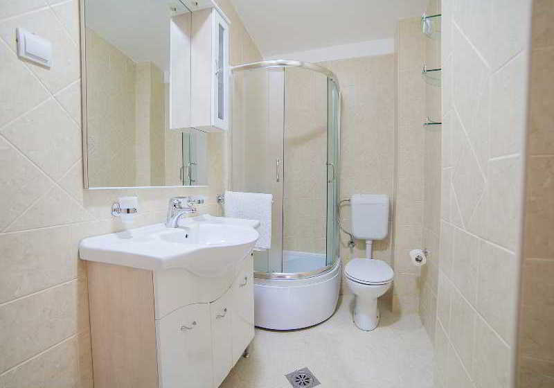 هتل Apartments Ivan