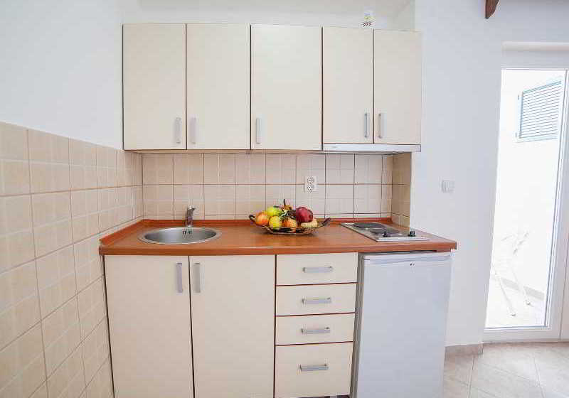 هتل Apartments Ivan