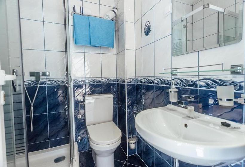 Hotel Apartments Monet