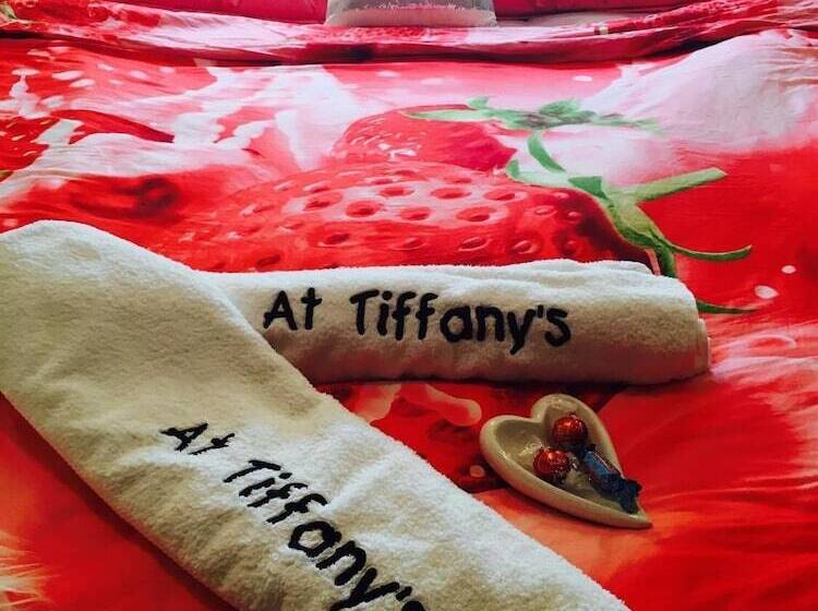 Отель Breakfast At Tiffanys